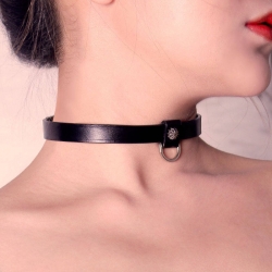 Collier Ras du Cou en Cuir avec Anneau - Accessoire Sexy & Glamour