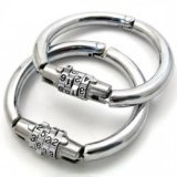 Menottes Bondage BDSM avec fermeture serrure à code